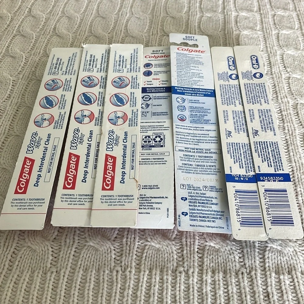 New unused 5 Colgate Wave & 2 Oral B Indicators All soft bristles 7 total in lot
